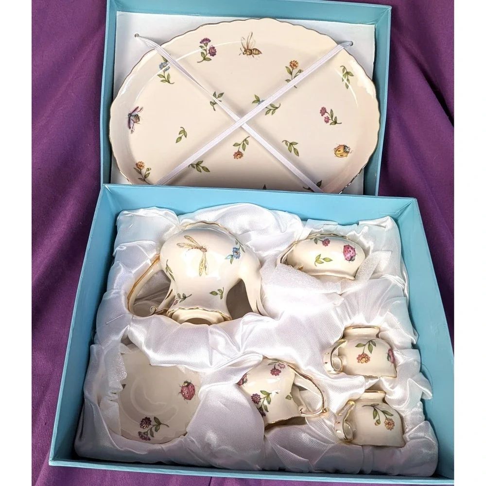 Burton + BURTON Mini Porcelain Insect Tea Set Morning Meadow 10 pieces Gold NIB